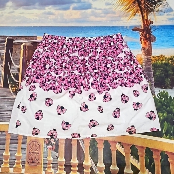 Lilly Pulitzer Dresses & Skirts - Lilly Pulitzer Ladybug‎ Skirt XS